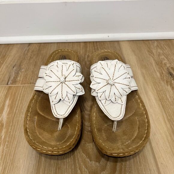 CLIFFS BY WHITE MOUNTAIN Women’s Cove White Thong Sandals Size 6.5 - Picture 3 of 5
